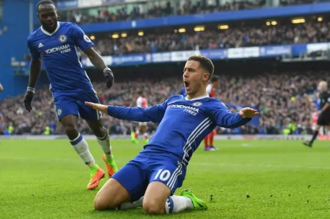 阿扎尔梅开二度切尔西晋级欧联杯四强