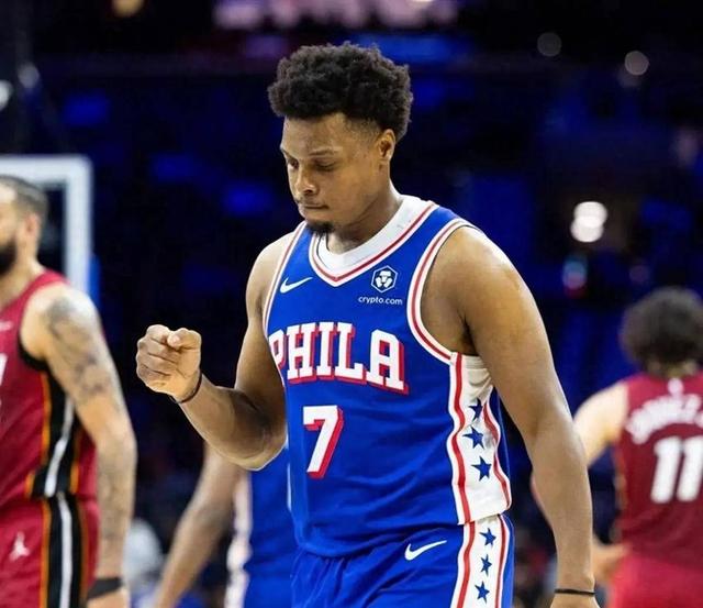 爱游戏-猛龙负于湖人，洛瑞遭受多次关键失误