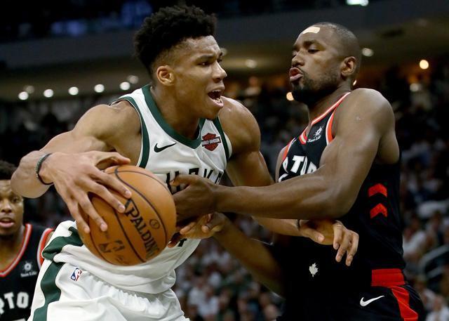 猛龙负于湖人，洛瑞遭受多次关键失误