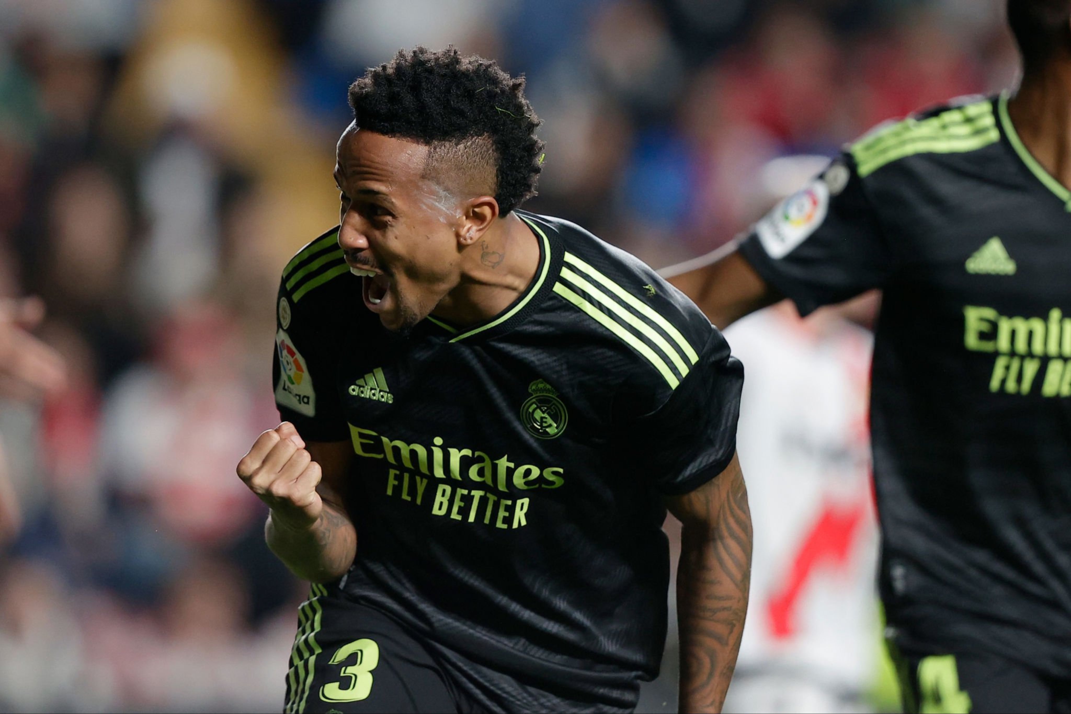 皇家马德里前锋贝尔伤愈归队，波尔图或将追求租借转会的简单介绍