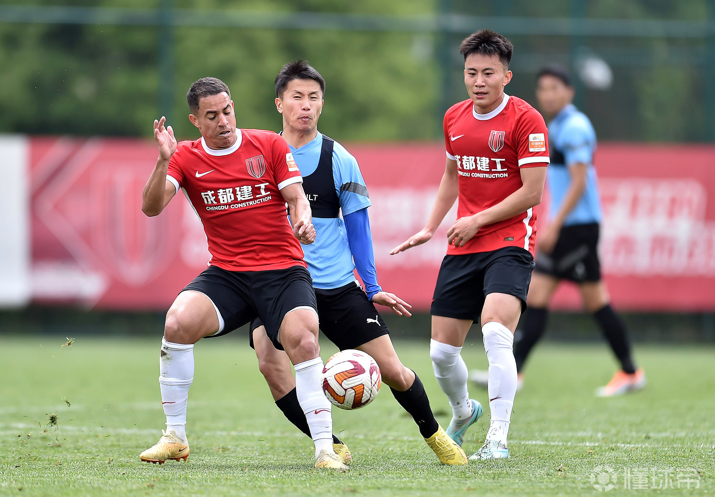 四川九牛对阵天津泰达，双方拼尽全力