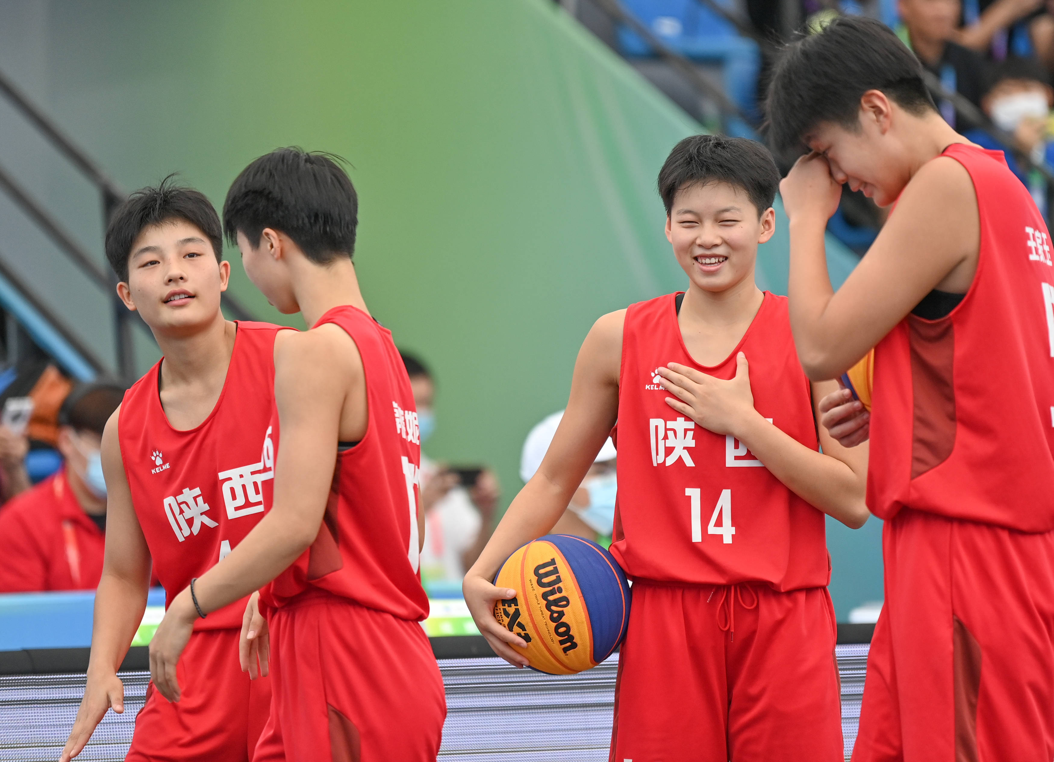陕西男篮在篮球赛场上展现出实力