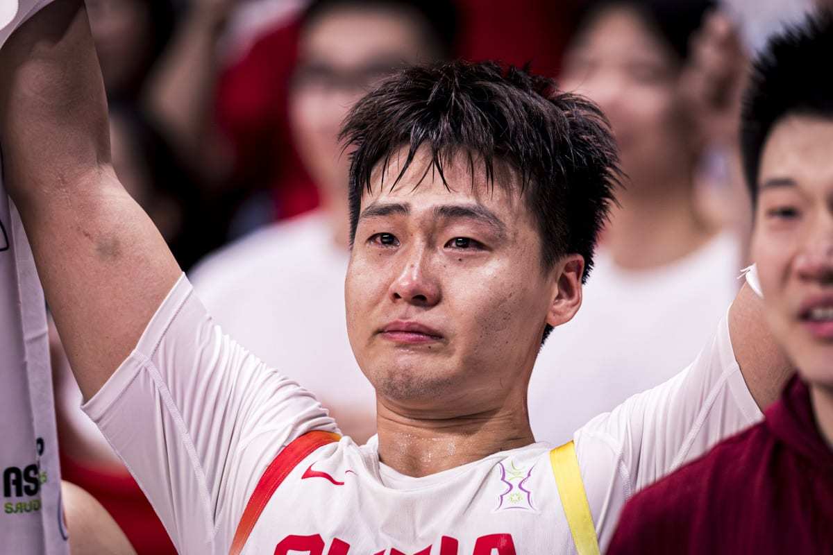 中国男篮再次晋级国际比赛,冲击冠军 中国男篮再次晋级国际比赛,冲击冠军