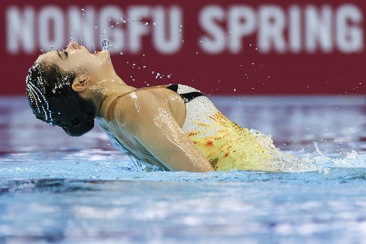 跳水比赛女单靓丽亮相,完美演绎 跳水比赛女单靓丽亮相,完美演绎