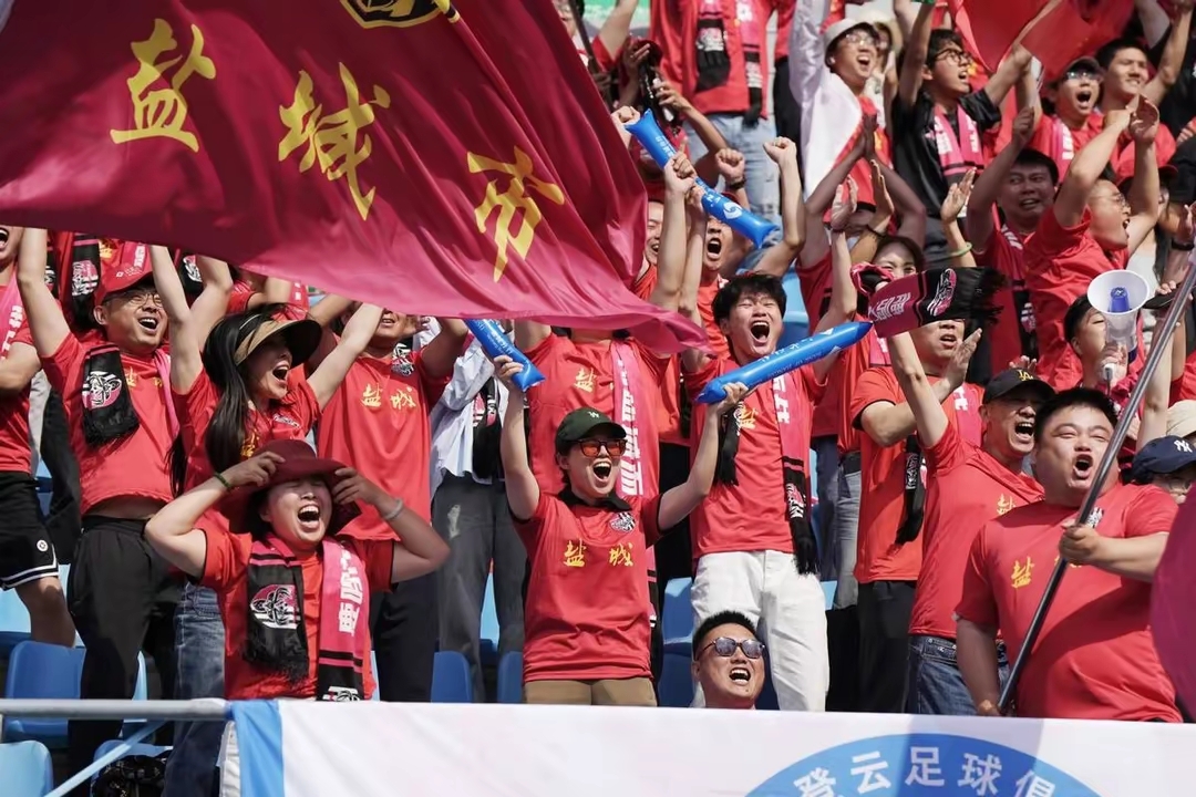 联赛热度持续高涨,球队实力脱颖而出 联赛热度持续高涨,球队实力脱颖而出
